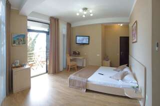 Гостиница Терраса Алушта Двухместный номер с 1 кроватью и балконом-6