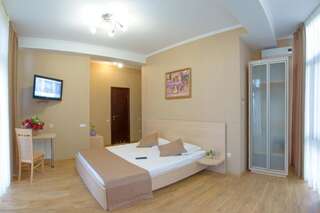 Гостиница Терраса Алушта Двухместный номер с 1 кроватью и балконом-14
