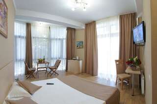 Гостиница Терраса Алушта Двухместный номер с 1 кроватью и балконом-19